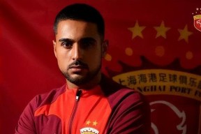 包含赛前欧篮联传出新动向；上海海港官宣签约；管理层表态——目标明确；控场能力受关注的词条